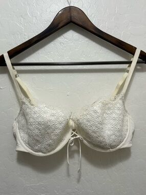 Victorias Secret VERY SEXY Push Up Without Padding Bra White Lace 38D Y2K Vtg
